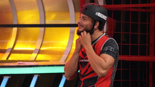 ¿Error o ayuda de Magno al equipo Amarillo?