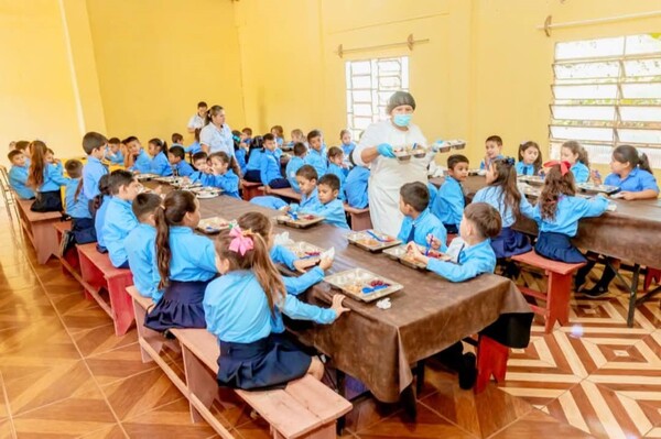 Hambre Cero: Falta de infraestructura afecta a varias instituciones educativas - La Clave