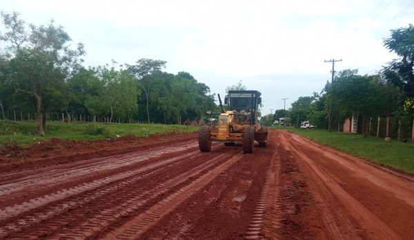 Comisión Pro Asfalto Colonias Unificadas, con Personería Jurídica mejoran tramos viales - Noticiero Paraguay