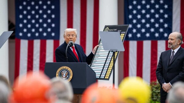 Aranceles de Trump: “EE. UU. no volverá a su glorioso pasado industrial” - Portal Digital Cáritas Universidad Católica