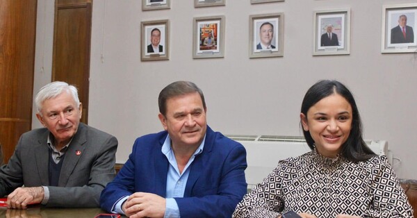 Guido se apoya en Narváez para ganarle la interna a Carol y denuncia que Arévalo lo persigue