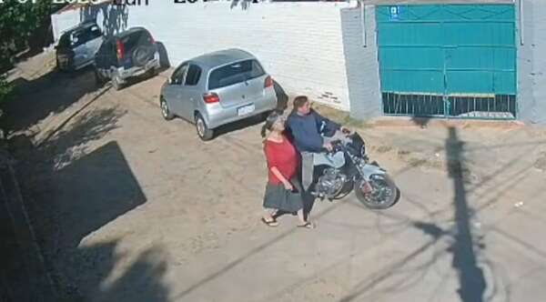 Falso funcionario de la ANDE roba celular y dinero a mujer en su vivienda