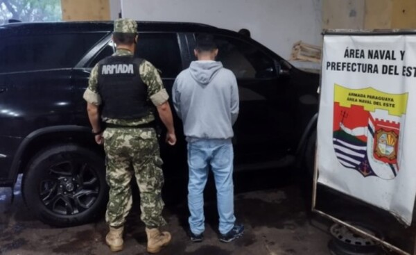 Aprehenden a brasileño e incautan vehículo robado  
