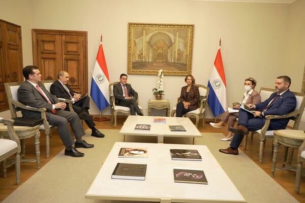 Fiscala que investiga espionaje se reunió con canciller paraguayo - Nacionales - ABC Color