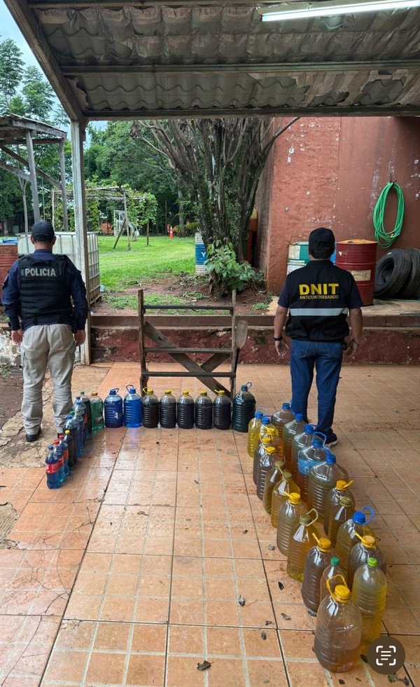 Incautan 169 litros de carburante vendidos ilegalmente en la vía pública