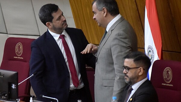Ven méritos para enjuiciar a Peña y cartismo lo defiende