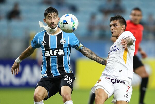 Versus / Victoria del Gremio con asistencia de Mathías Villasanti