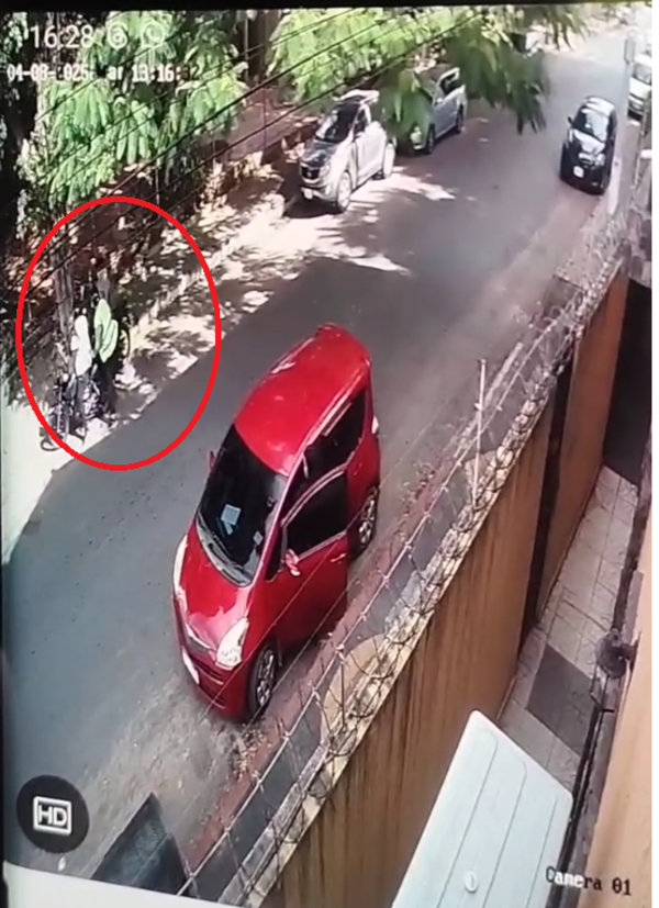 Delincuentes armados roban motocicleta a joven trabajador en Capiatá - trece