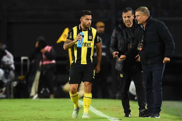 Olimpia: El Grupo H después de la victoria de Peñarol sobre San Antonio Bulo Bulo con un gol paraguayo - Olimpia - ABC Color