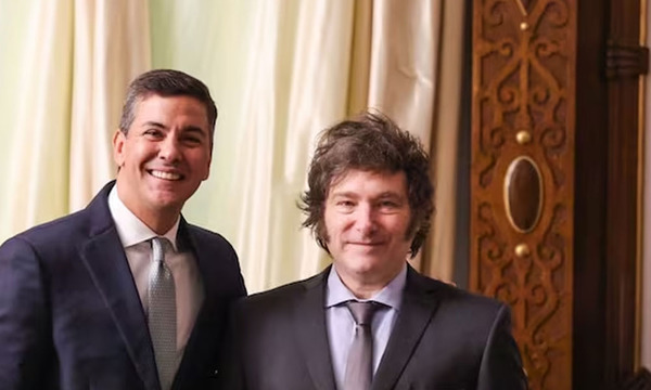 Javier Milei pisa suelo paraguayo, primera visita oficial con temas sensibles sobre la mesa - OviedoPress