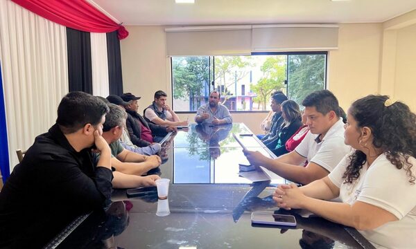 Se reúnen con productores en Santa Rita para impulsar venta a Programa Hambre Cero