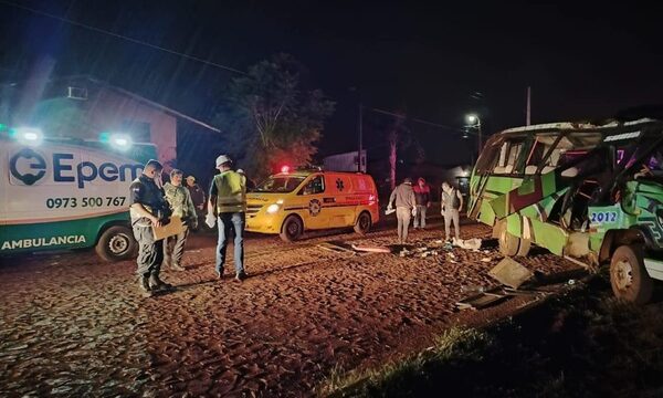 Colectivo vuelca y 10 pasajeros quedan heridos en Minga Guazú – Diario TNPRESS