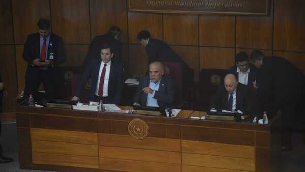 Bachi Núñez respalda creación del Ministerio de la Familia y no cree que sea un "desafío" a Peña