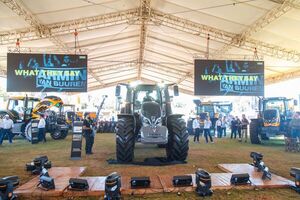 Grupo Rieder presentó el Valtra Q5, el tractor más tecnológico de su línea, en Innovar Feria Agropecuaria 2025