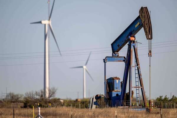 Petróleo de referencia para América cae a mínimos de 2021 - Mundo - ABC Color