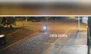 (VIDEO)Infeliz depravado toqueteó a yiyi que salía del gym