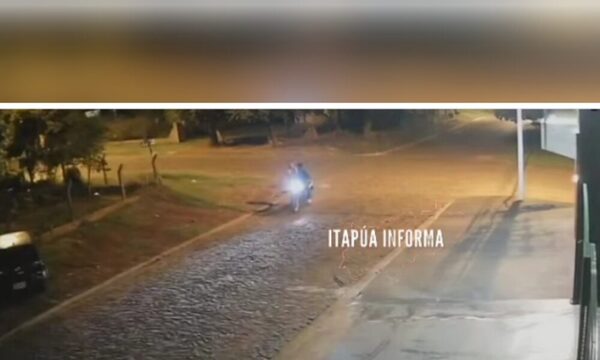 (VIDEO)Infeliz depravado toqueteó a yiyi que salía del gym