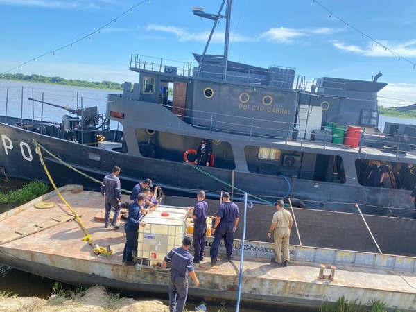 El buque "Capitán Cabral" inicia operación de asistencia a Bahía Negra tras inundaciones - ADN Digital