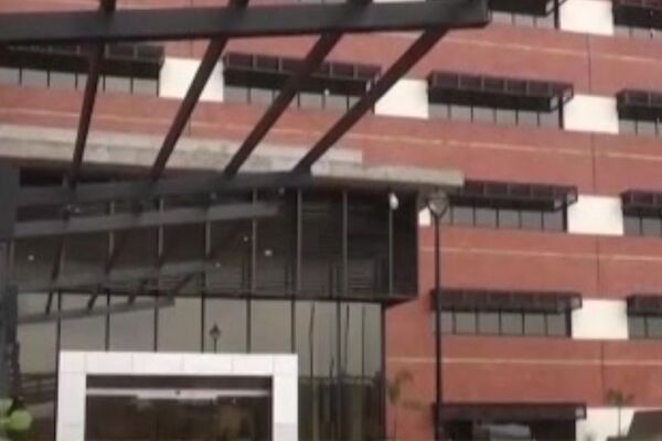 Polémica: absuelven a docente acusado de acoso a niña de 11 años - SNT