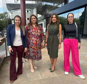 Asunción: concejalas rechazaron intención de eliminar el Ministerio de la Mujer - Nacionales - ABC Color