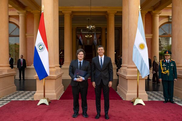 Milei elogia gestión económica de Paraguay: "evidentemente algo están haciendo bien" - .::Agencia IP::.