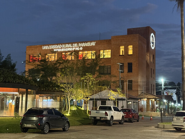 La Universidad Rural del Paraguay apunta a formar líderes del agro nacional y regional | Agronegocios | 5Días