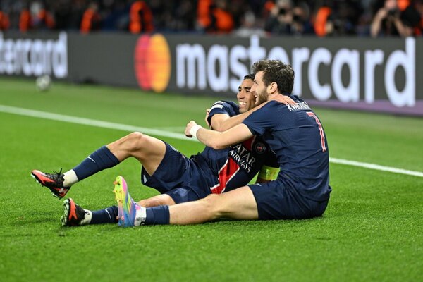 Versus / PSG remonta ante Aston Villa y saca buena ventaja para la revancha
