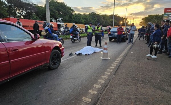 Cruzar ruta le costó la vida: mujer fue atropellada y arrastrada