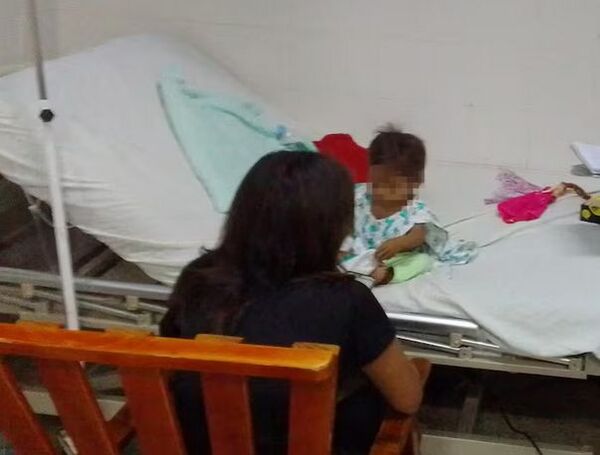 ¡Ma’ena anga! Bebé indígena fue abandonado en una plaza: Desnutrido y con una neumonía galopante