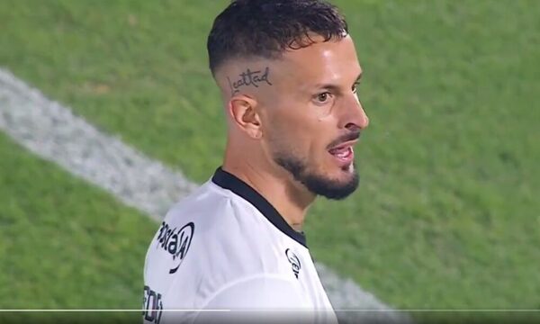 (VIDEO) Se calentó Benedetto: ¡Atendé lo que le gritó a Redes!