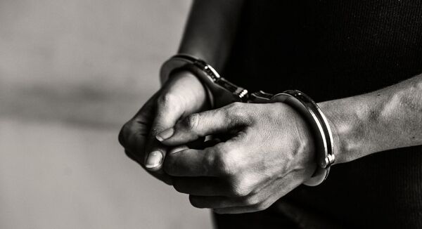 Condenan a un hombre a 21 años de cárcel por abusar de sus 3 sobrinos - SNT