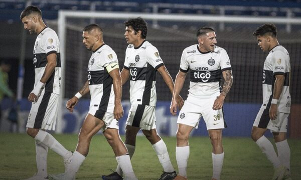¡Se destartaló el Decano! Vélez le goleó por 4 a 0 a Olimpia en el Defensores