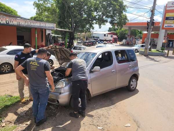 Video: Policía recupera un vehículo robado en Lambaré - Policiales - ABC Color