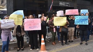 A dos meses del comienzo de clases, faltan reponer 1.200 rubros docentes en colegios