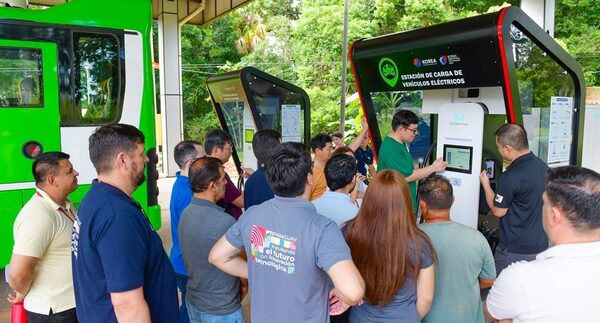 Parque Tecnológico ITAIPU impulsa capacitación sobre uso de cargadores de vehículos eléctricos