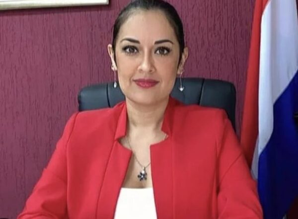 Jueza que avaló 237 notificaciones voladoras exige ahora para ella “debido proceso legal”