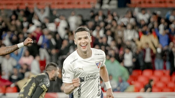 Un doblete de Arce lleva a Liga de Quito a liderar Grupo C