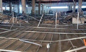 Seis obreros lesionados, tras desplomarse el cielorraso de un edificio en Ciudad del Este – Prensa 5