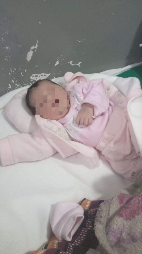 Una mamá busca a su beba recién nacida a quien dio al cuidado de su vecina - 1000 Noticias