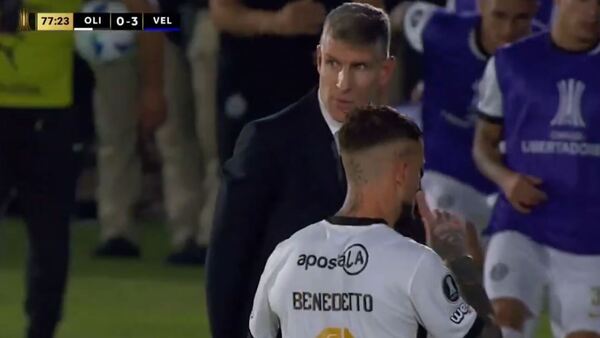 ¡Hendy con Olimpia! Benedetto mandó a callar y enfureció a la hinchada