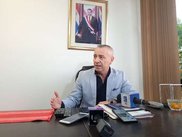 Incluir gastos sociales de Itaipú en el PGN es la única forma de controlar su uso, dice diputado Daniel Centurión - Nacionales - ABC Color