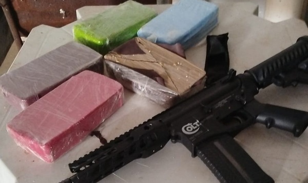 Detienen en Ypané a 4 personas con crack y un fusil