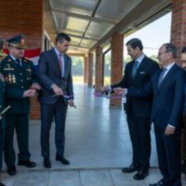 Inauguración de Mejoras en el Liceo Militar "Acosta Ñu :: Presidencia de la República del Paraguay