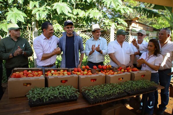 MAG facilita nexos con productores para asegurar impacto de Hambre Cero en la economía campesina - .::Agencia IP::.