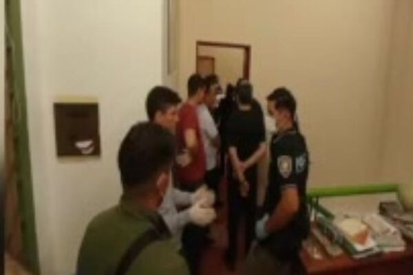 Lambaré: Hallan cadáver en descomposición debajo de una cama, presumen asfixia - SNT