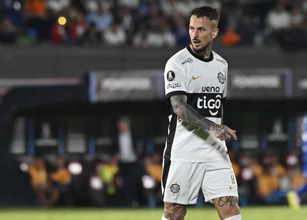 “No descarto volver al fútbol argentino”: Darío Benedetto el día después de la derrota 0-4 y la salida de Martín Palermo - Olimpia - ABC Color