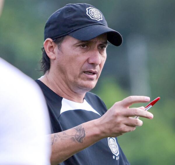 Dupla técnica provisoria dirigirá a Olimpia el domingo - Olimpia - ABC Color