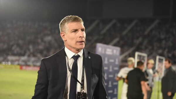 Olimpia hace oficial la salida de Martín Palermo