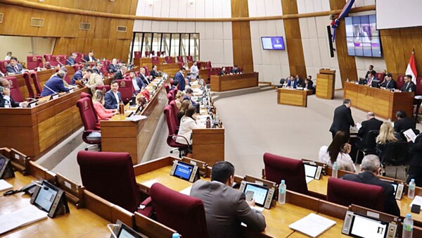 Diputados prefieren rabona y puentazo a cumplir con su trabajo