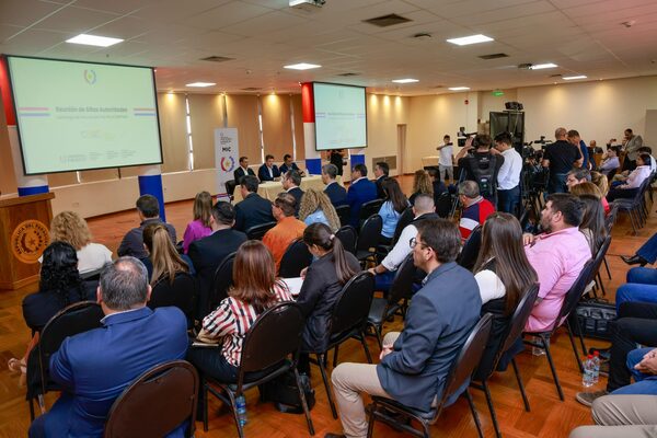 Gobierno y empresas adjudicadas comparten visiones para garantizar éxito de "Hambre Cero" - .::Agencia IP::.